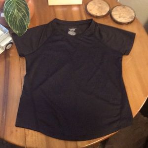 Black tek gear tee shirt for girls